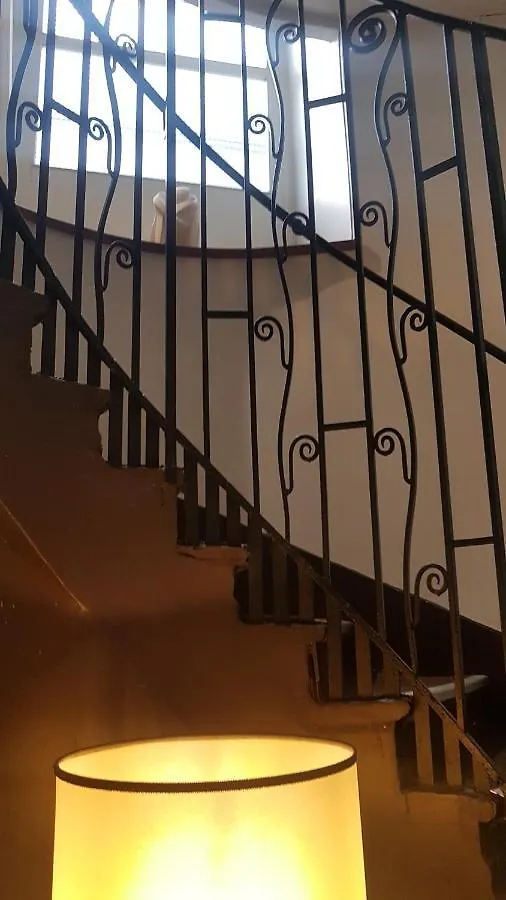 Le Colisee Hotell Paris