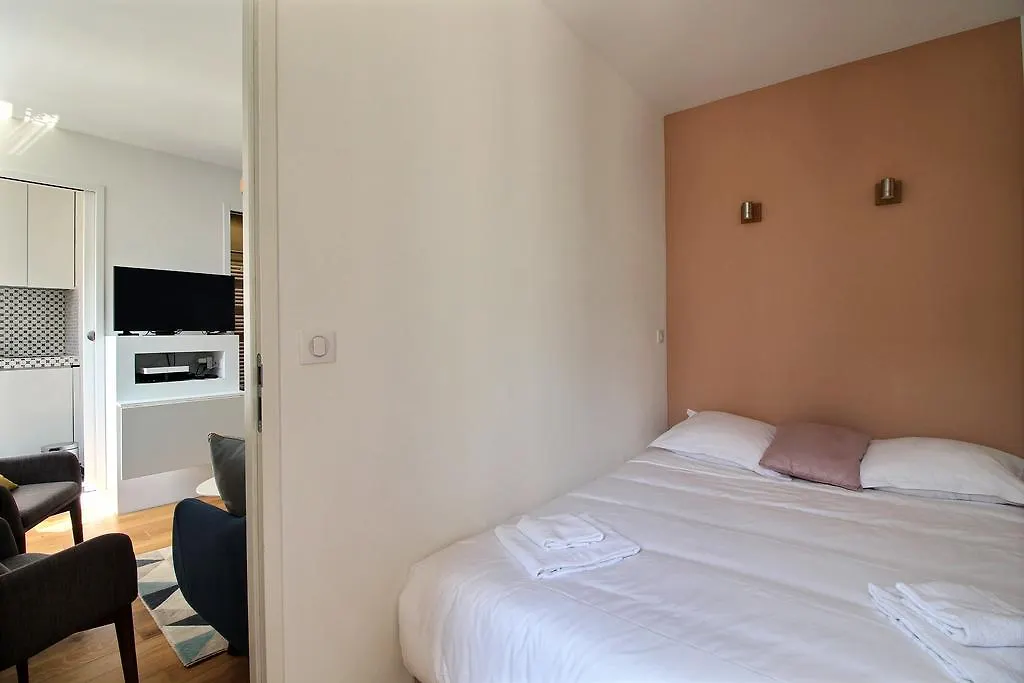 Hotell Le Colisee Paris
